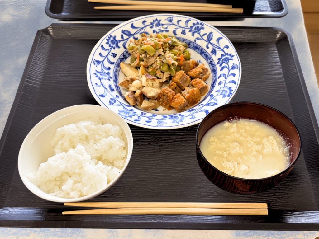 昼食・お昼寝